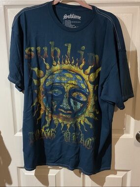 NWOT Sublime Men's Short Sleeve Oversized Distressed Graphic Tee